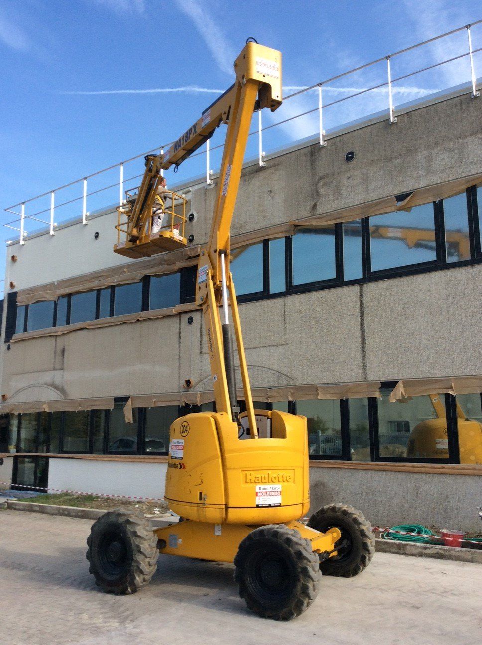 montacarichi per verniciature esterne