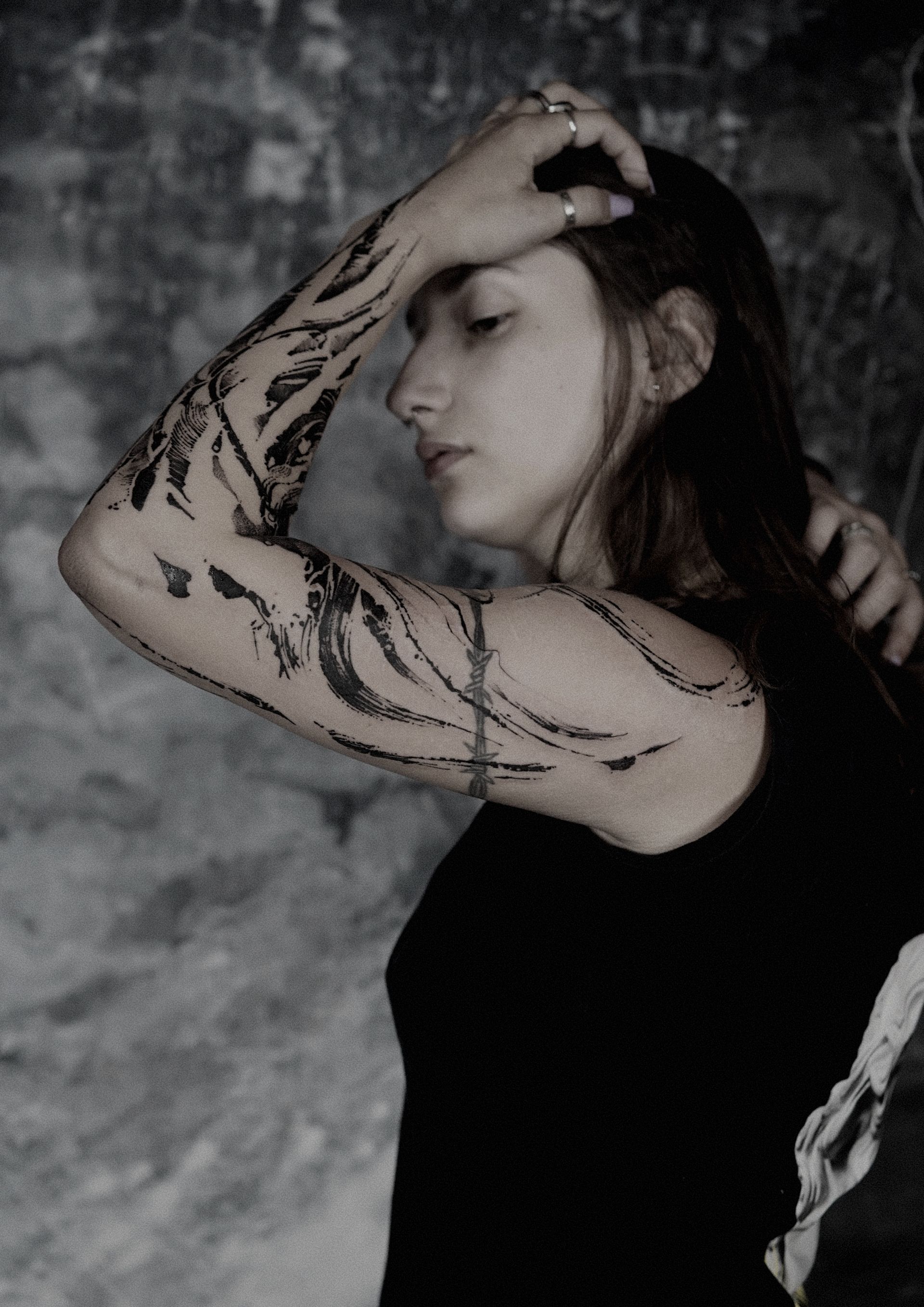 Abstract sleeve by Alexey Cubas