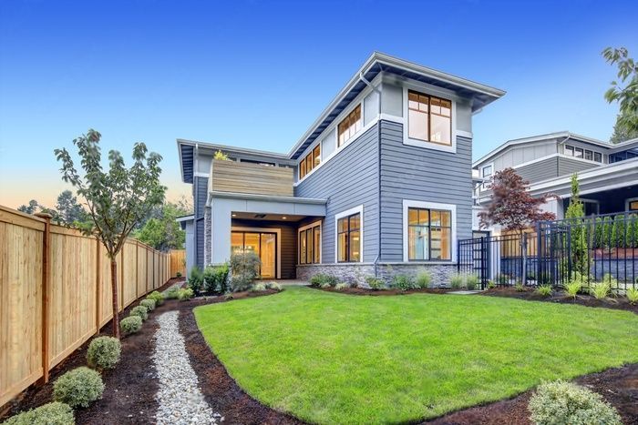 Beautiful two storey house with a stump-free yard.