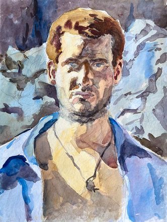 Ein Aquarellporträt einer Person mit kurzem braunem Haar, die einen Anhänger trägt, vor einem strukturierten.