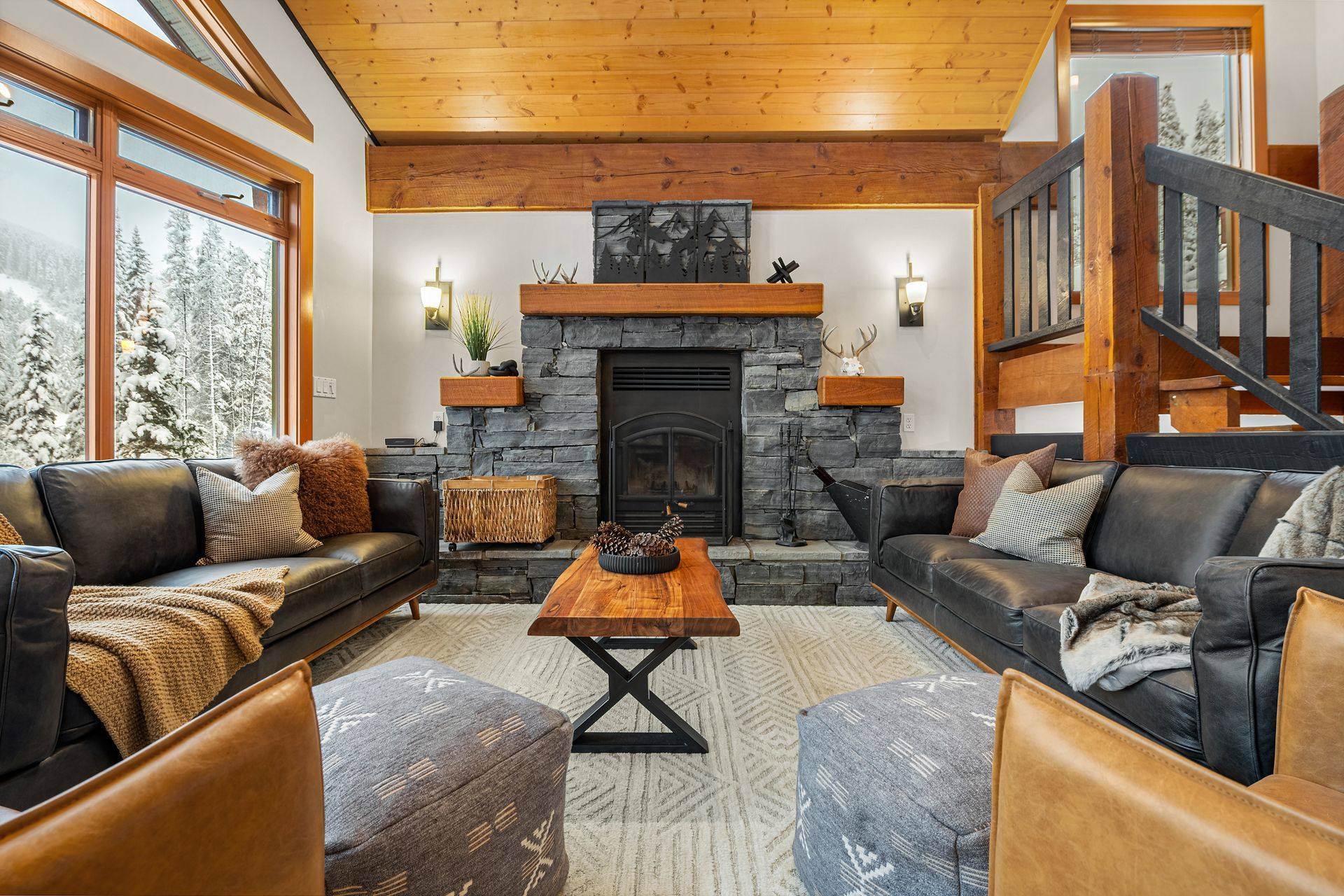 Living Room of the Greywolf Lodge,  a golf course BC vacation rental hosted by Aisling Baile Property Management.