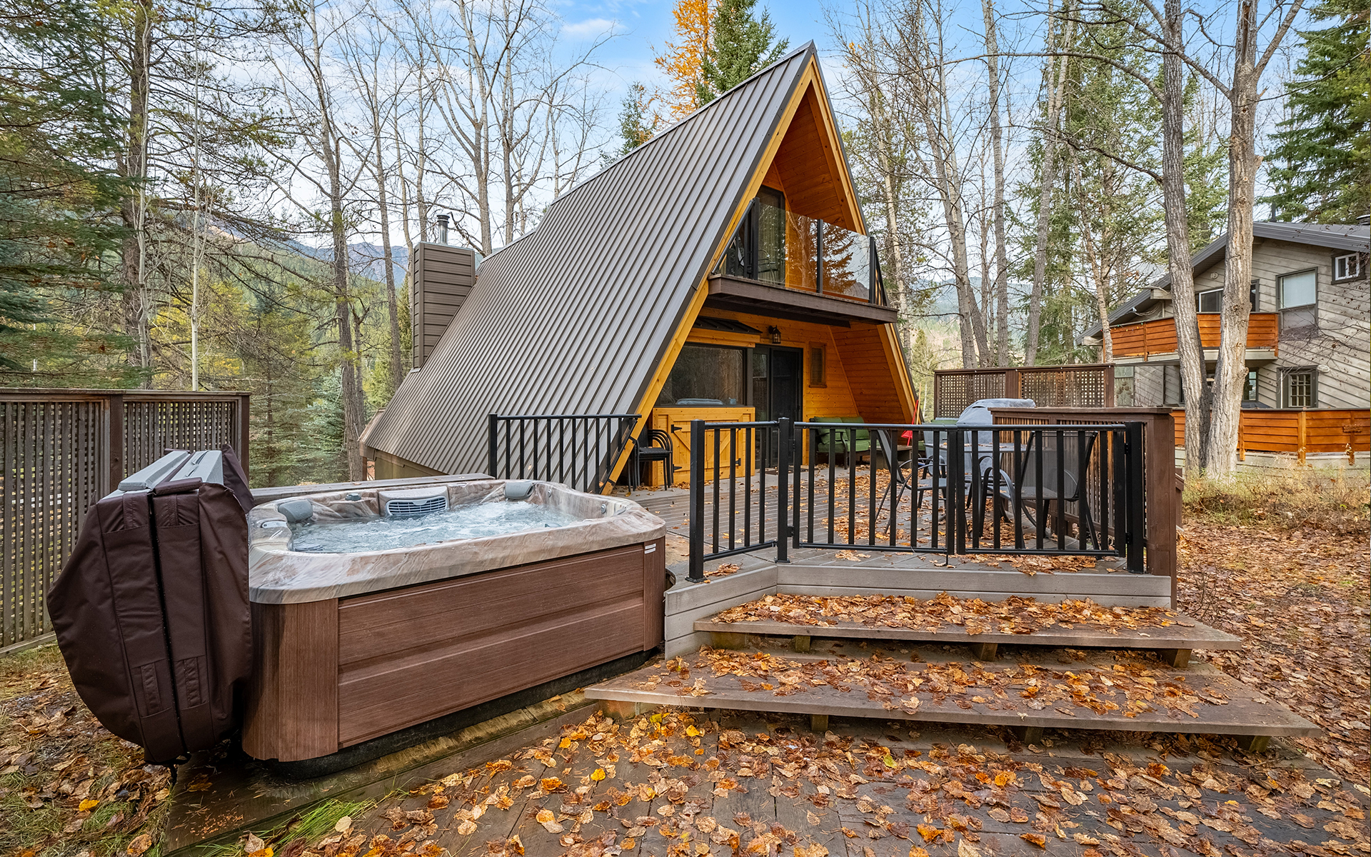 Little Bear Lodge on Panorama Drive of Panorama Mountain Resort, BC.