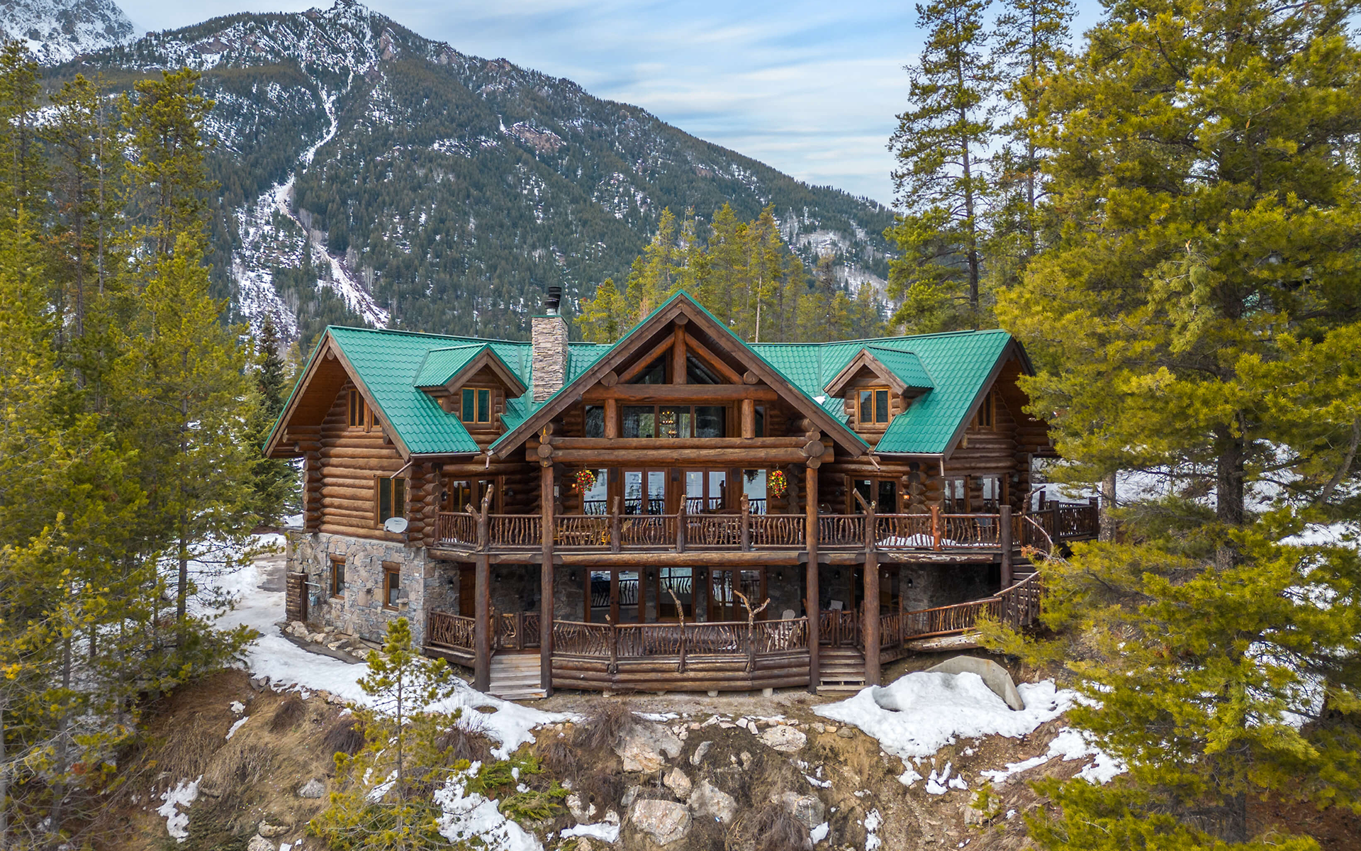 View of Rundlestone Ridge in Panorama Mountain Resort.