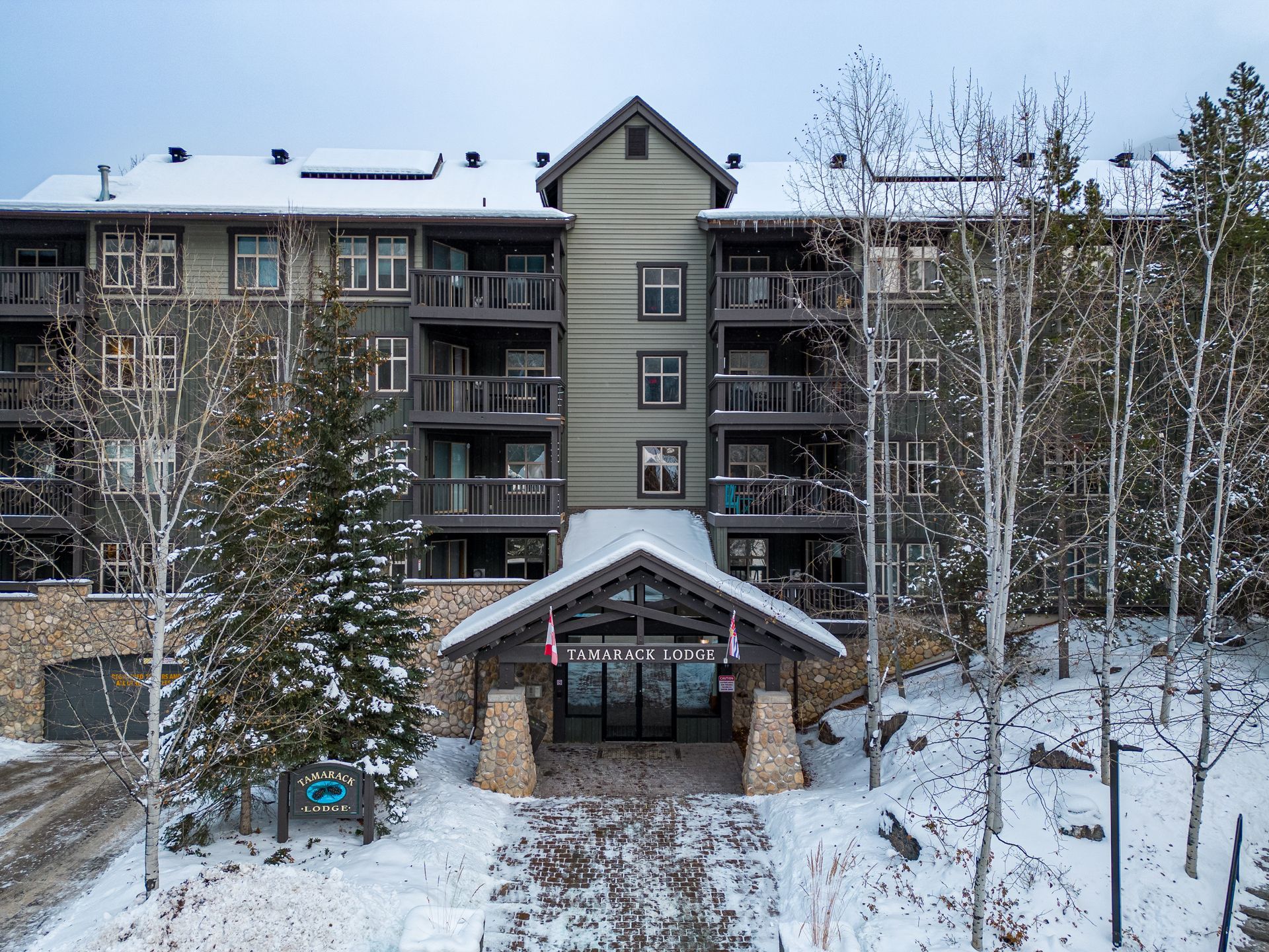 Exterior of 305 Tamarack, a Panorama Mountain Resort BC Vacation Rental hosted by Aisling Baile Property Management.