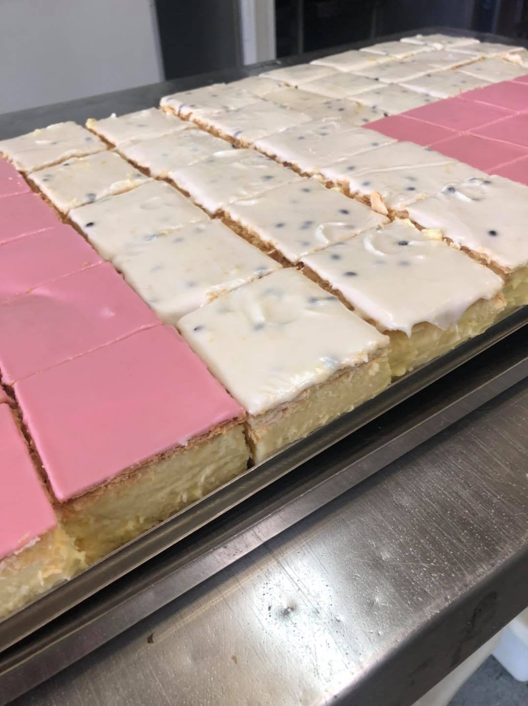 Sliced Cakes - Baked Goods in Wodonga, VIC