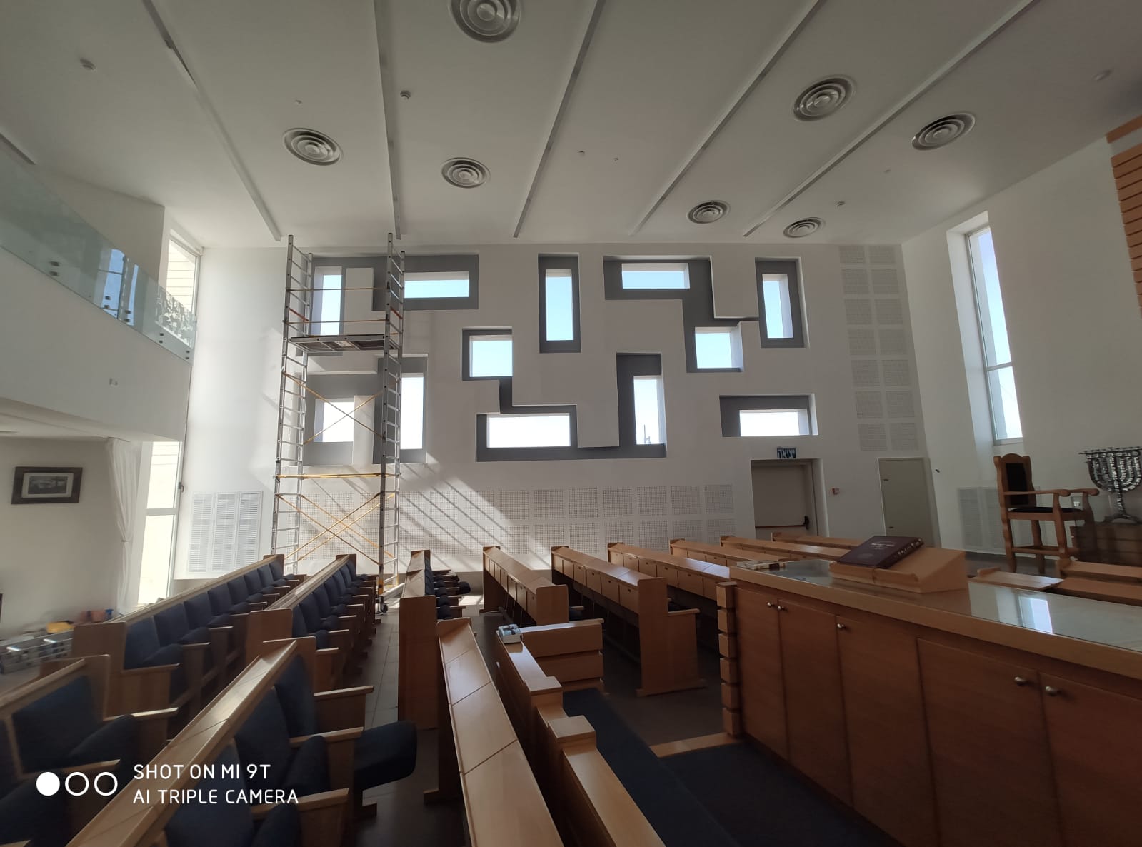 איור חלון ויטראז' - 12 שבטי ישראל