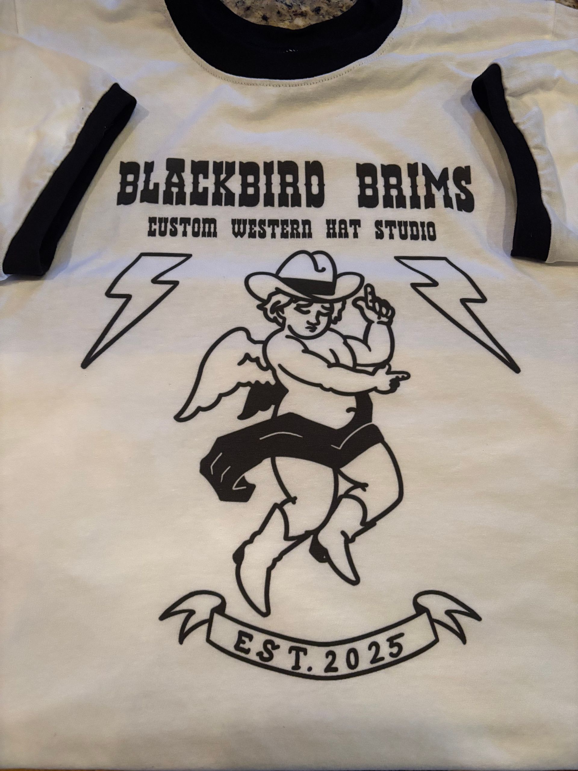 BLACKBIRD BRIMS T-SHIRT - ANGEL LOGO