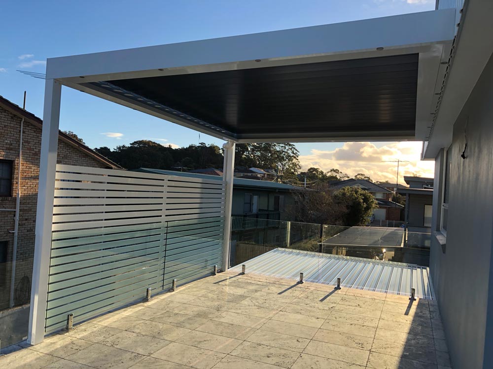 Custom Privacy Screen with Louvred Roof — Privacy Screens in Tuggerah, NSW
