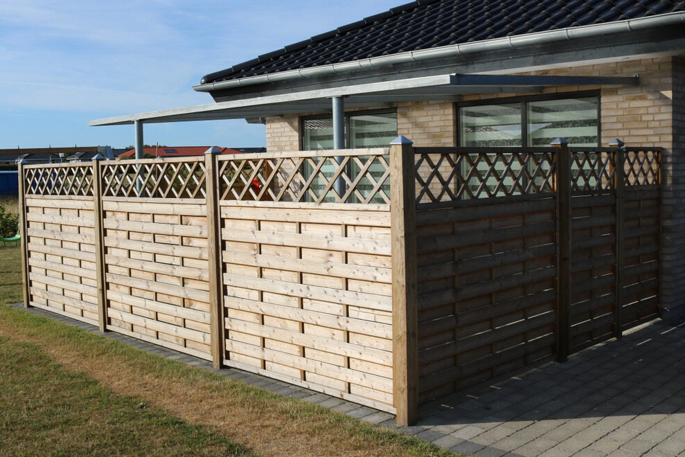 Wooden Privacy Screen 