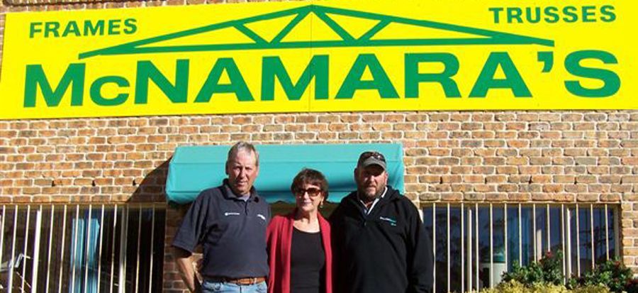 Wall frames in Forster