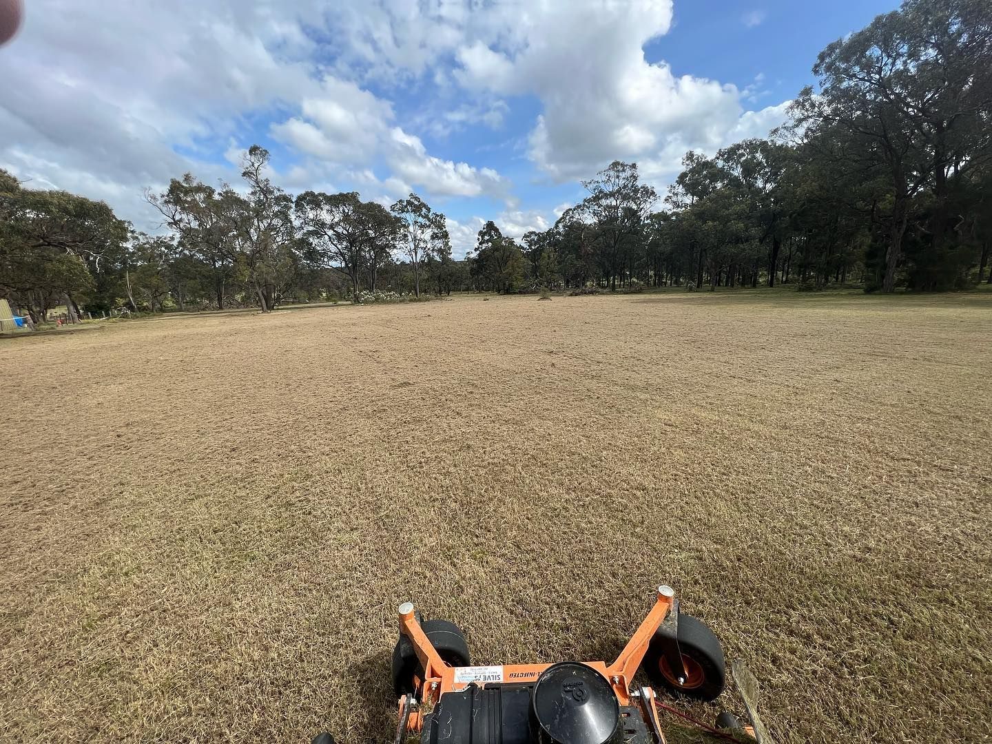 acreage maintenance — Gardeners In Branxton, NSW