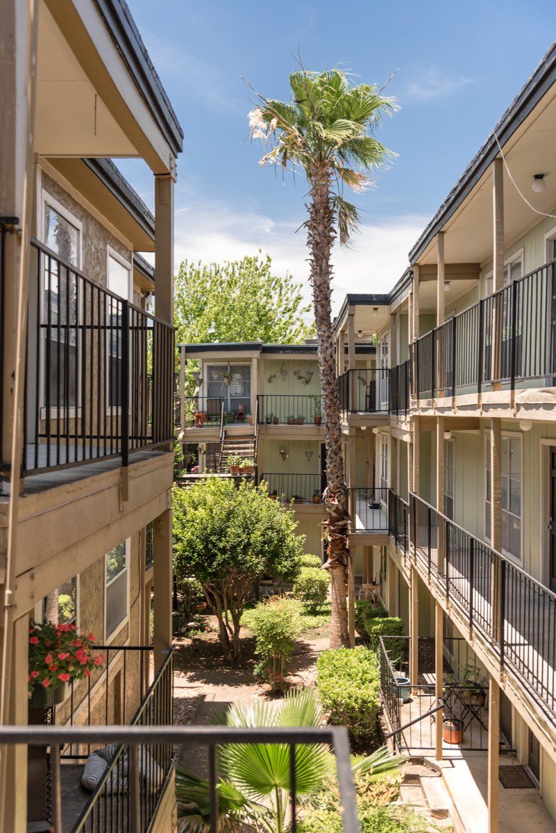 Oak Park Apartments Austin Texas