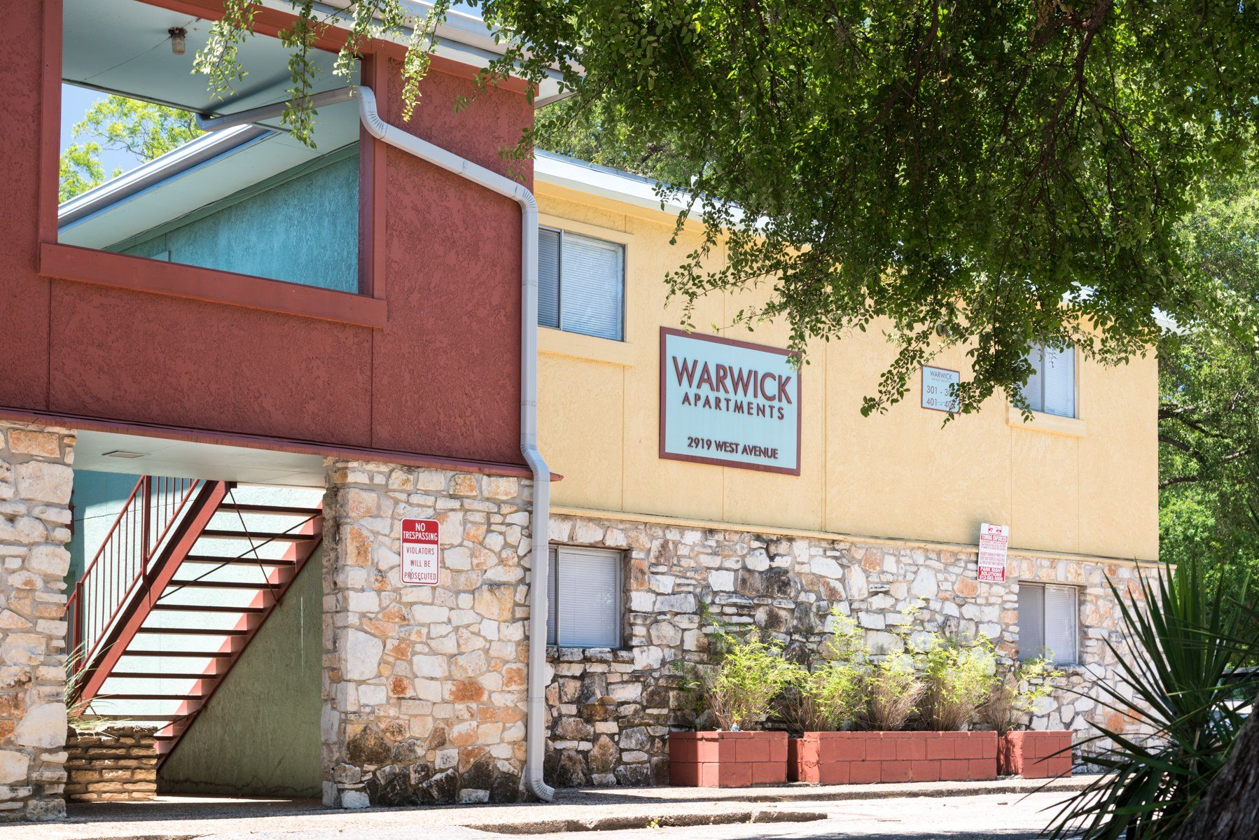 Warwick Apartments Austin Texas