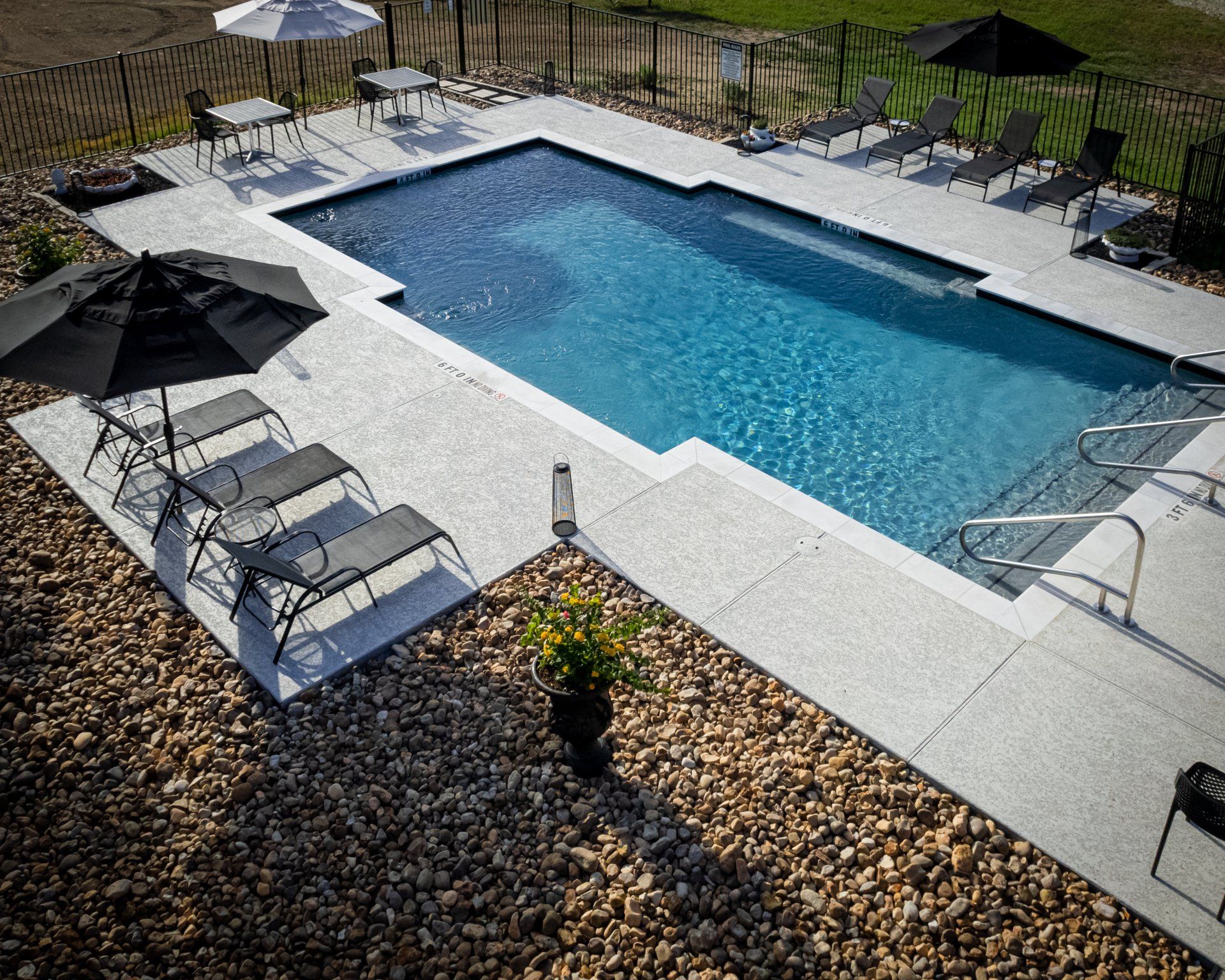 Sparkling Pool 3 Hills RV Park