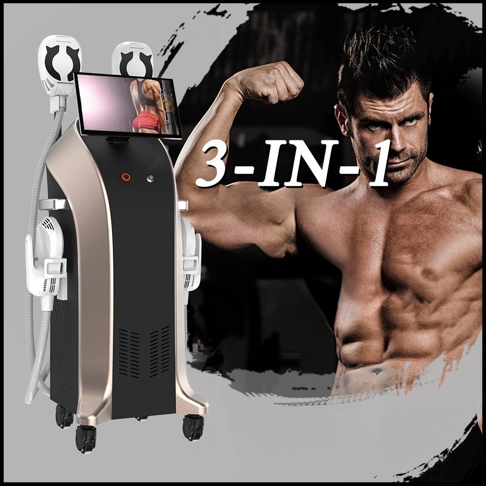 Ein Mann spannt seine Muskeln vor einer Maschine an, auf der steht „3 in 1“