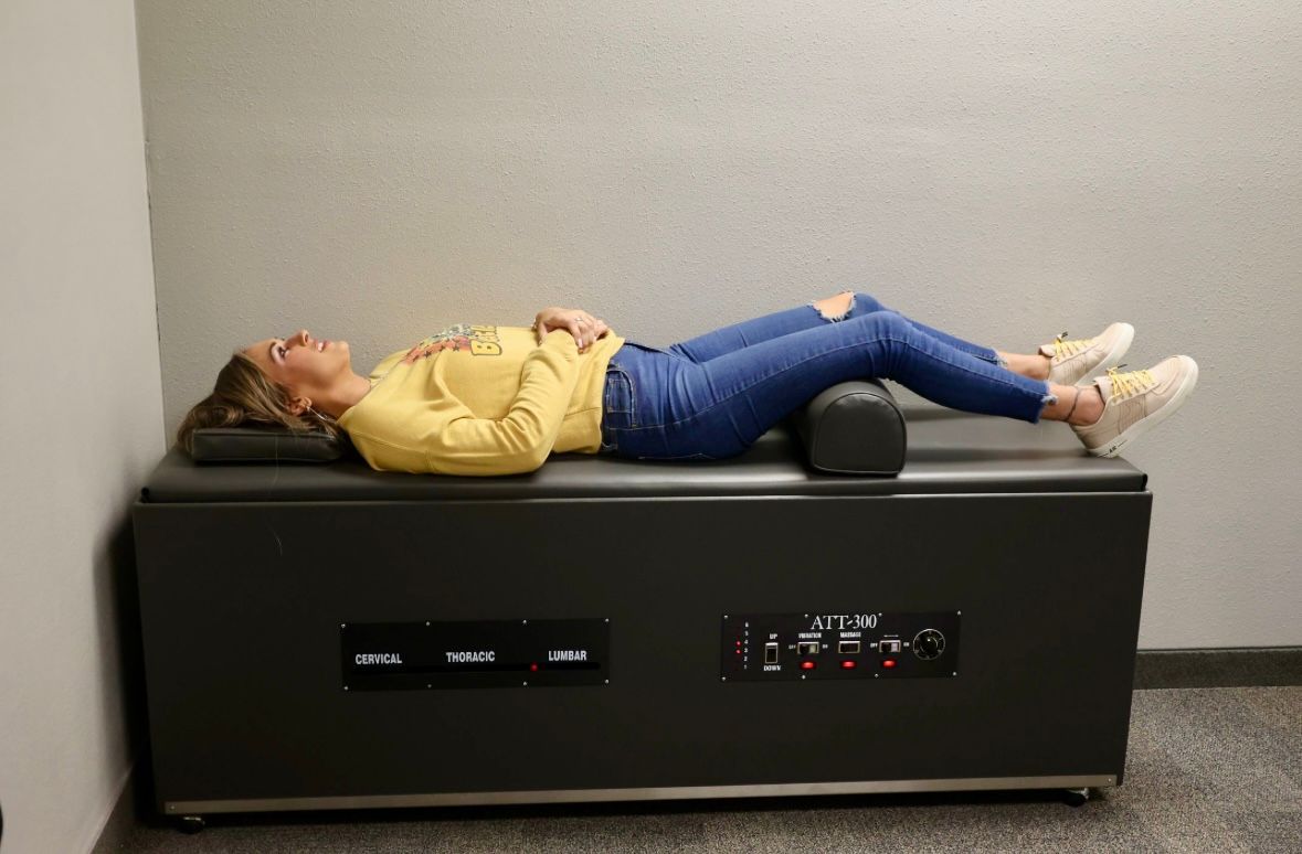 Happy Senior Couple — Winchester, KY — Miller Chiropractic Centre Inc PSC Happy Senior Couple — Winchester, KY — Miller Chiropractic Centre Inc PSC