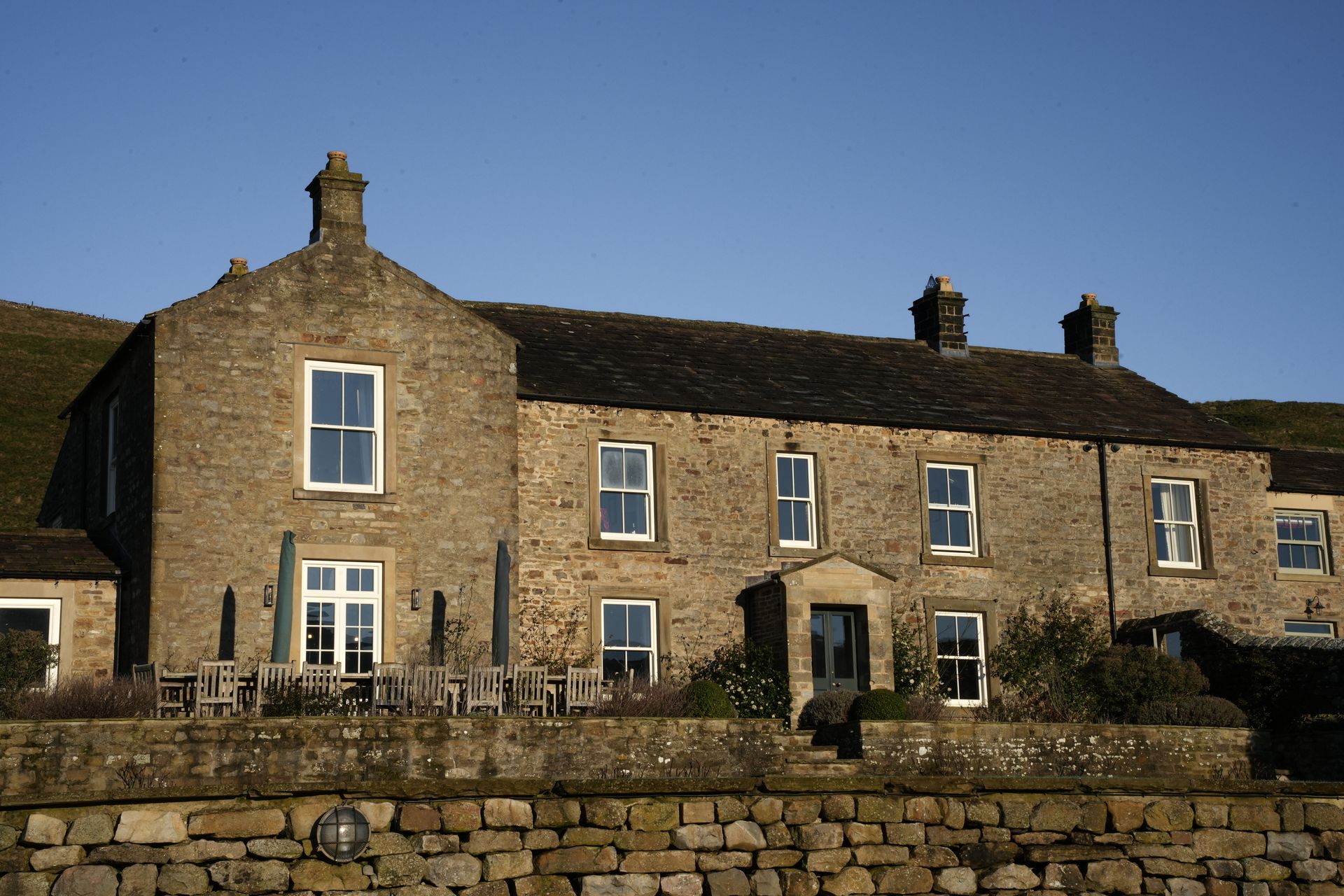 Aerial view of a the Silverholme Manor on the shore of Lake Windermere