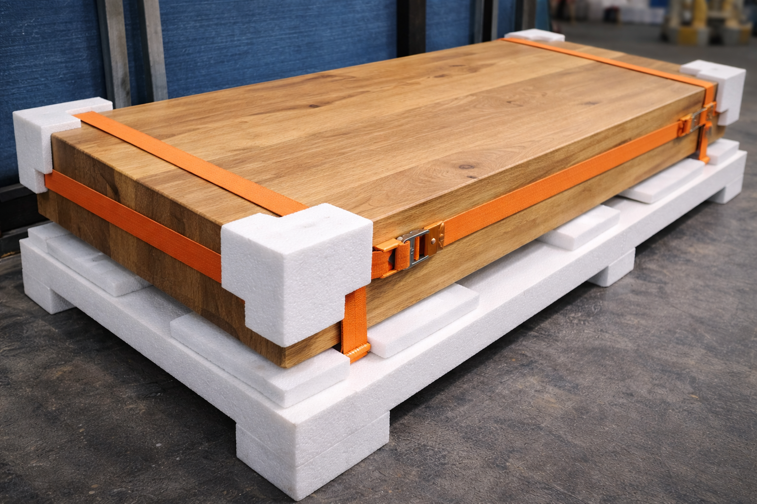 Massief hout beschermen met pishuim/eps