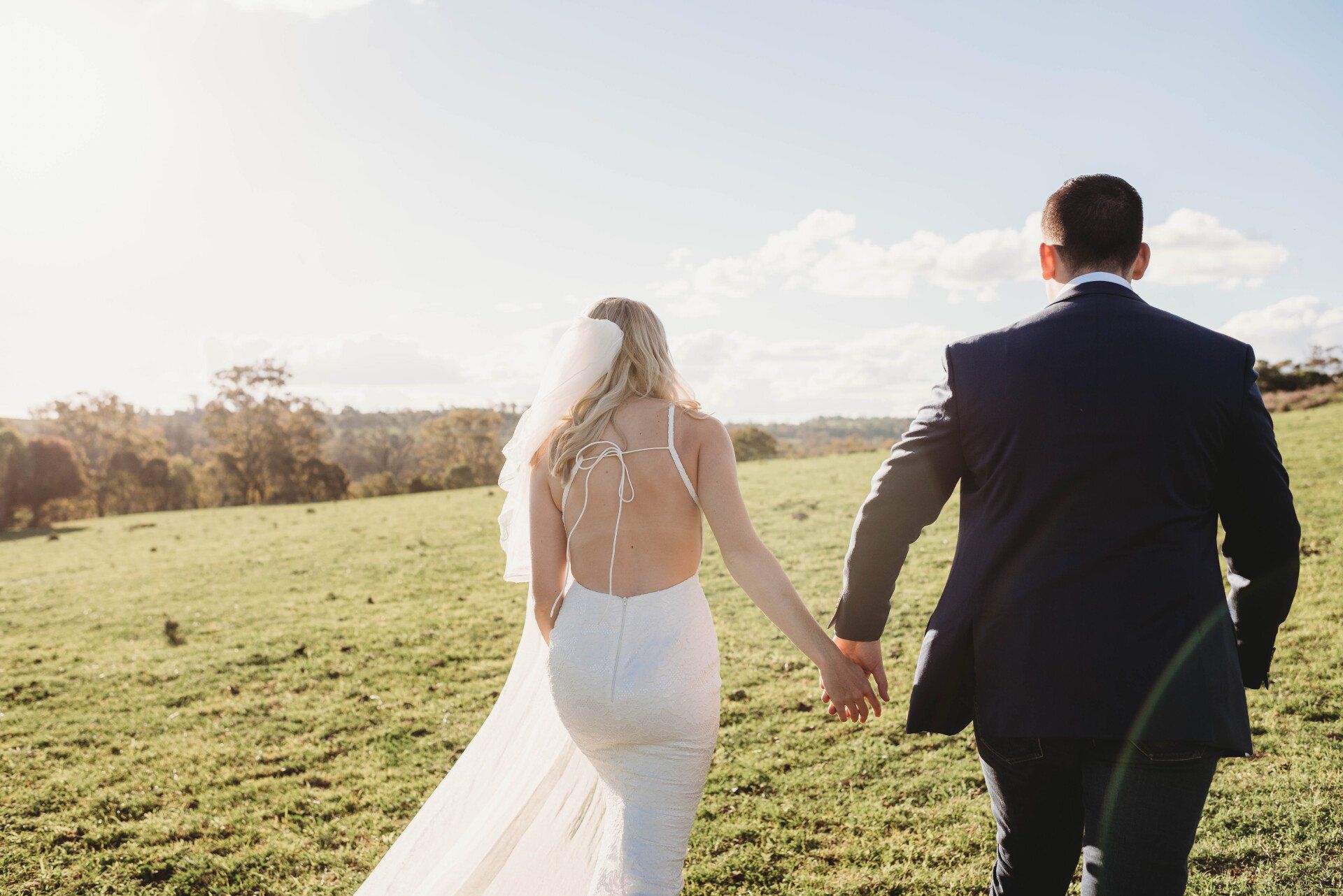 Greenvalley Landscape Wedding Photo in Field