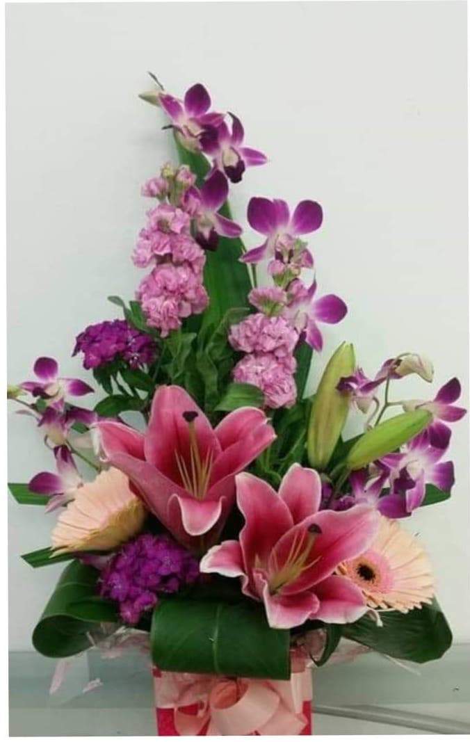 Pink Flower Gift Box — Bouquets in Wanguri, NT