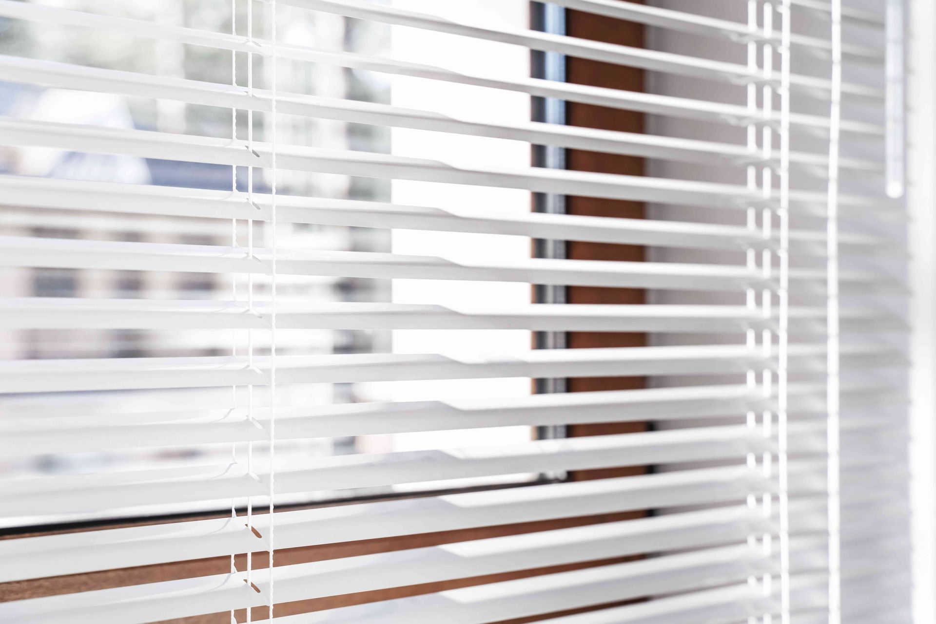 Safety Tips for Uninstalling Blinds