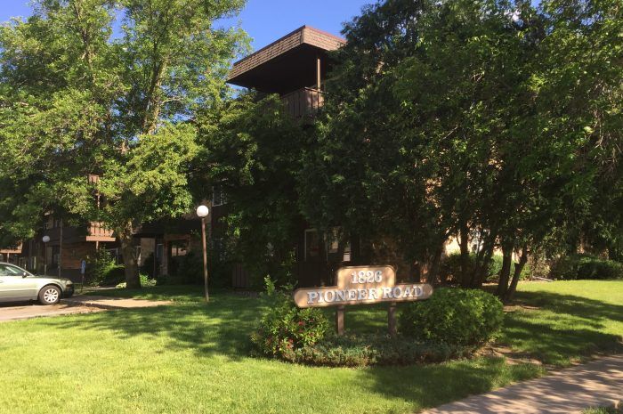 1826 Pioneer Road 1
