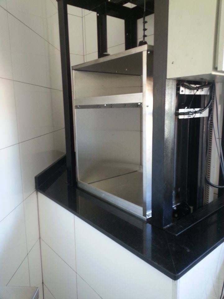 Elevador Monta Prato