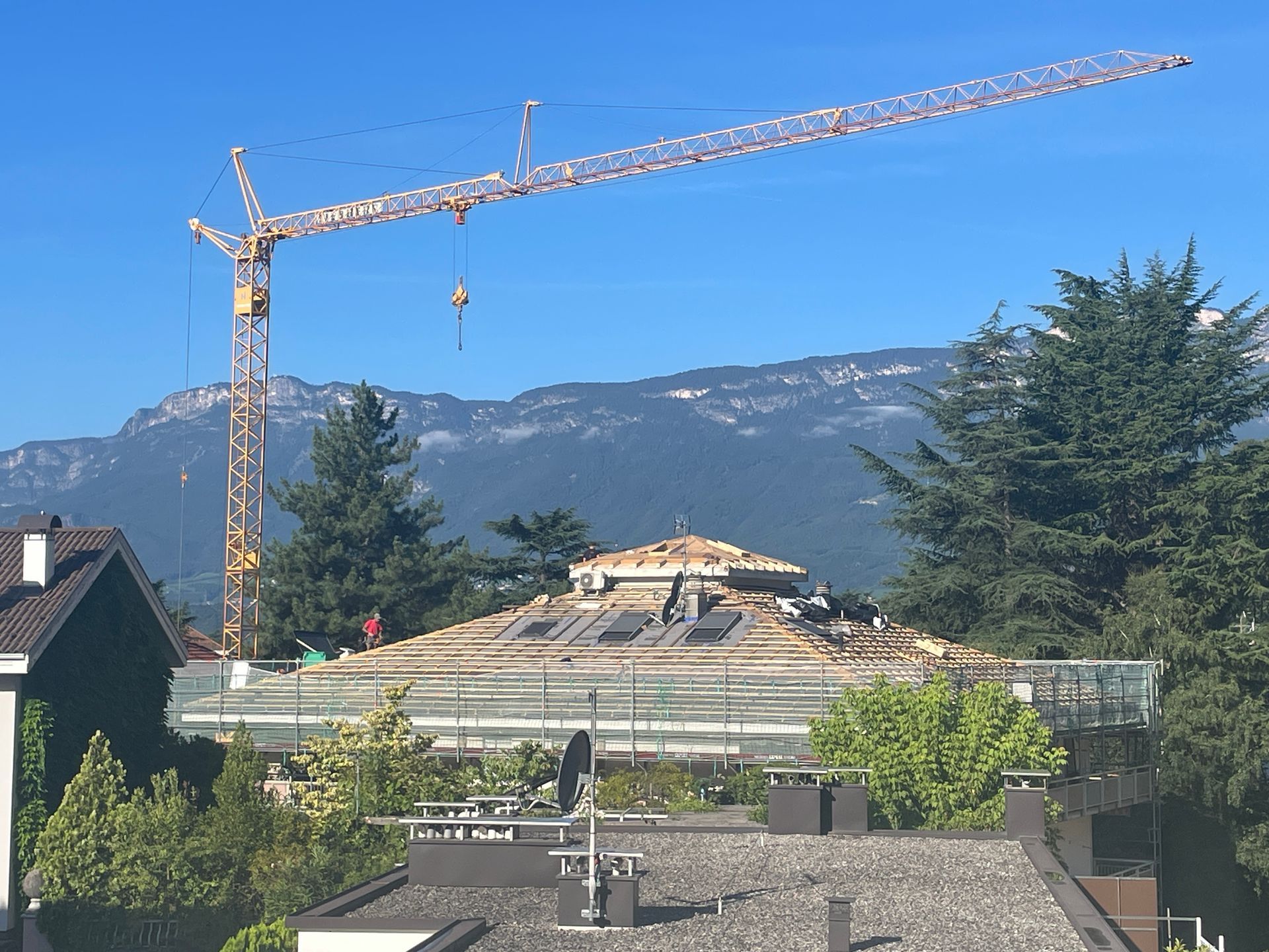 Treppenhaus mit bunten Farben