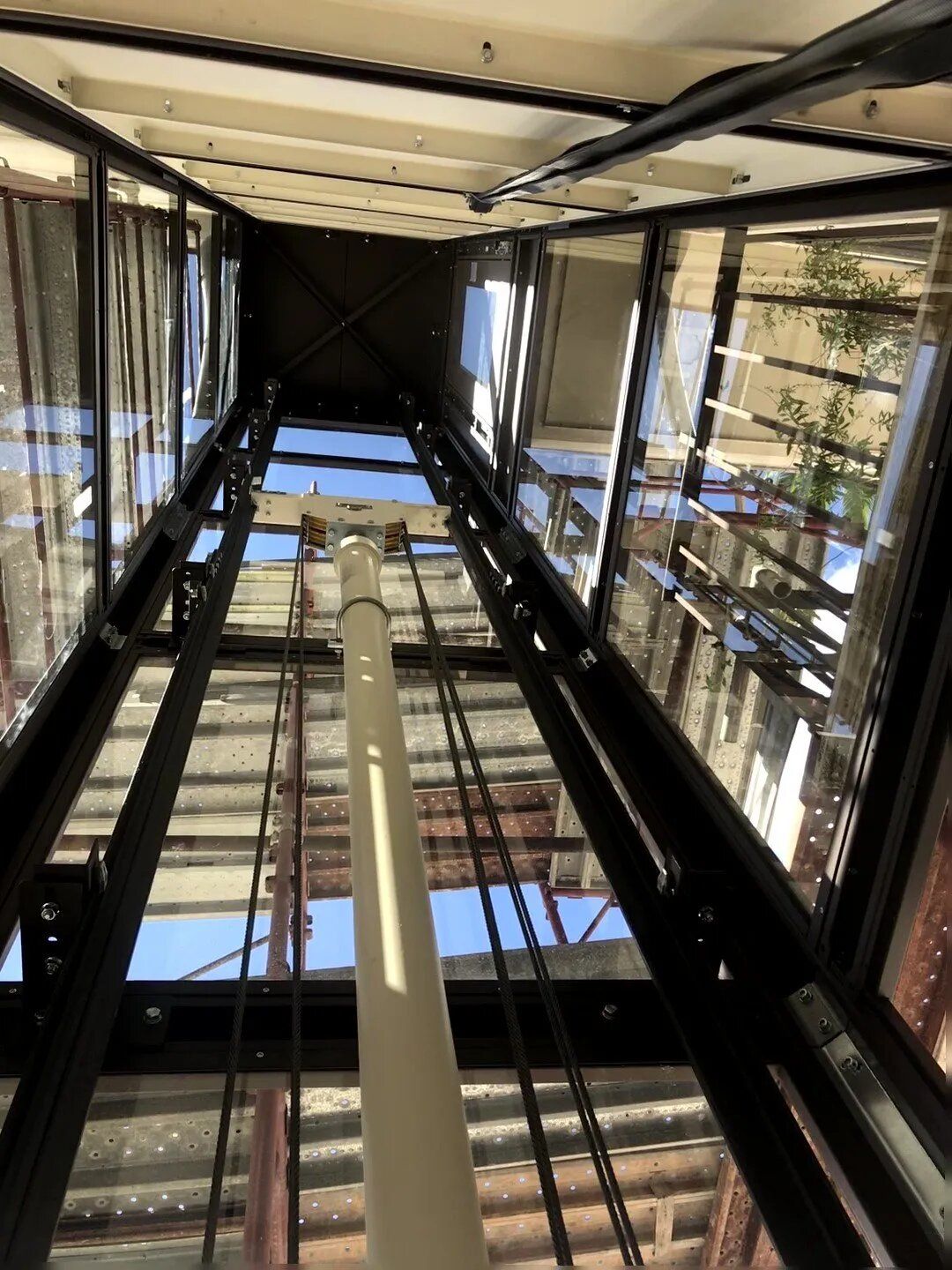 ascensore oleodinamico 3