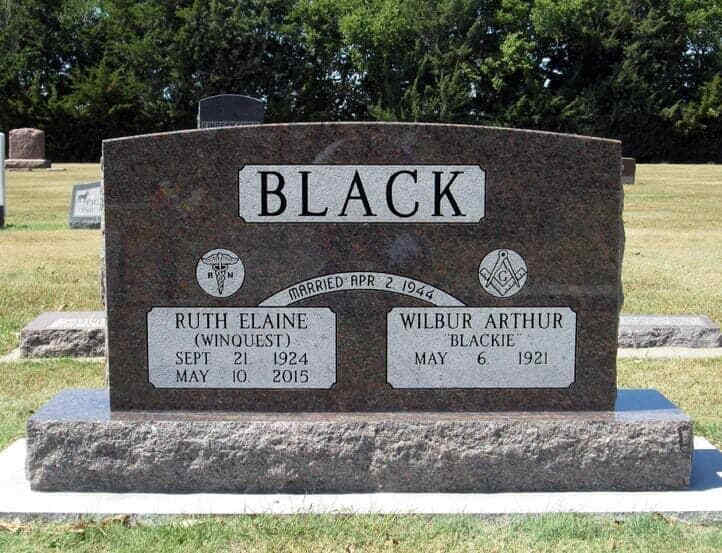 Companion monument in mahogany granite