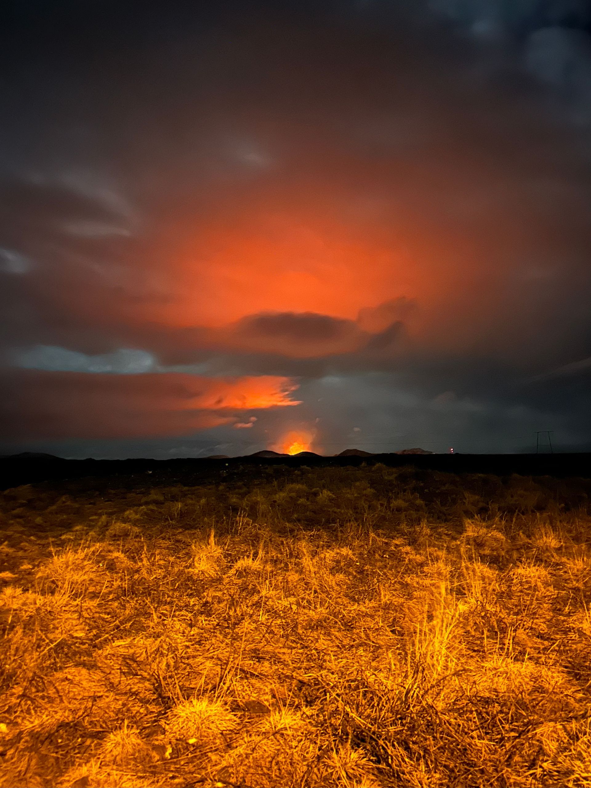 Iceland - EastWest - Sundhnúkagígar Carter Row outside of Grindavík