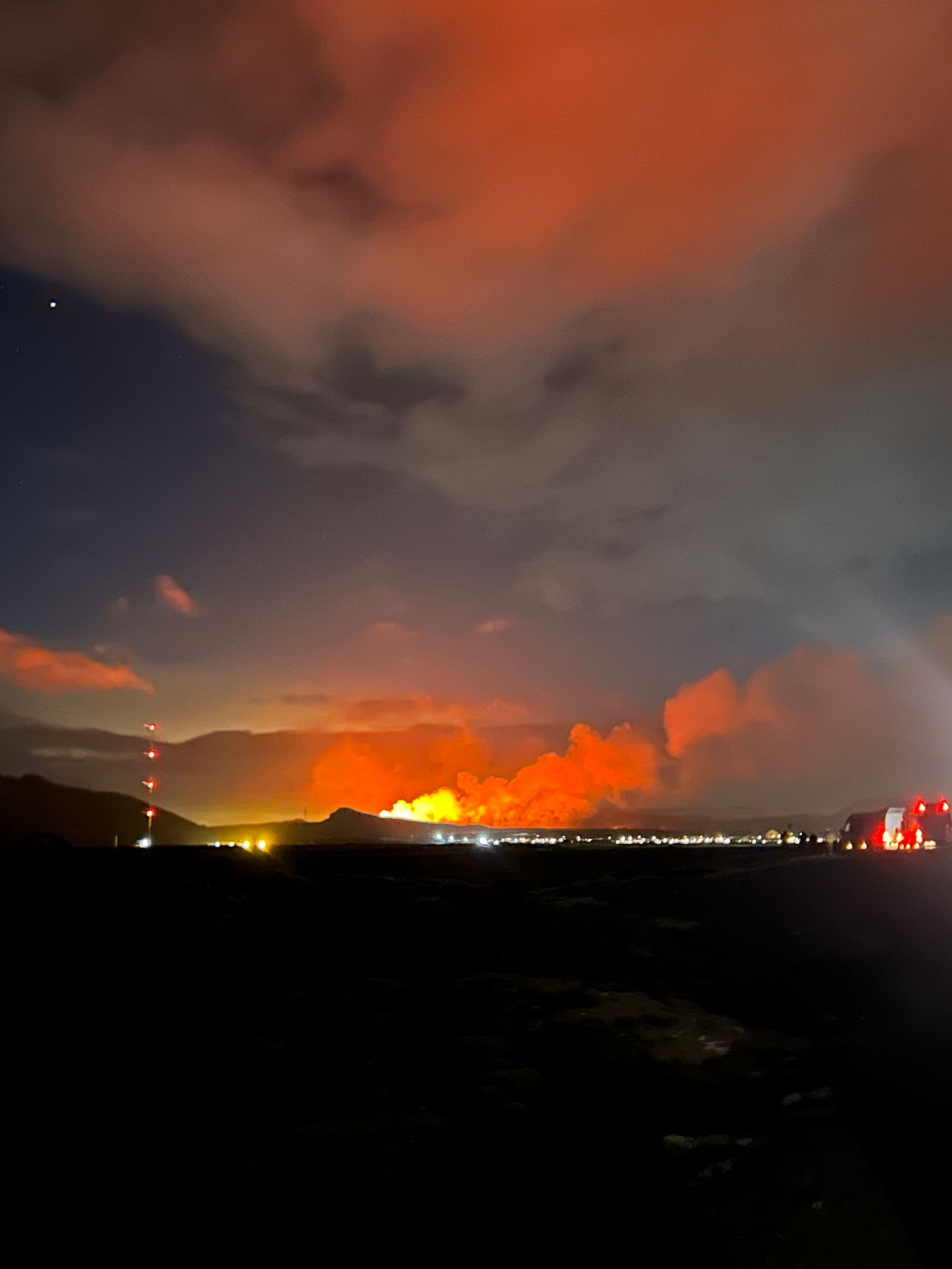 Iceland - EastWest - Sundhnúkagígar Carter Row outside of Grindavík