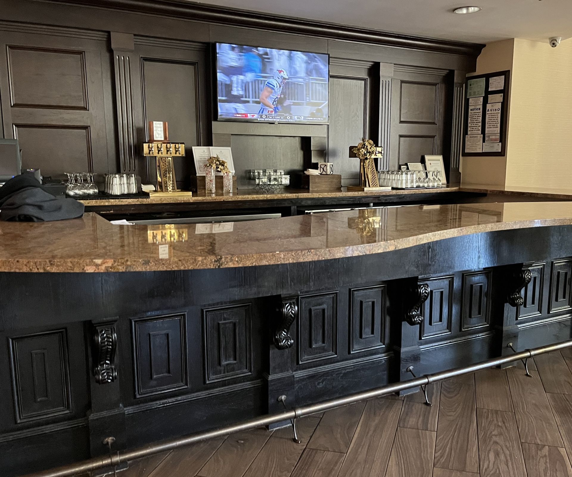 Embassy-Suites-Riverwalk San Antonio Texas Bar