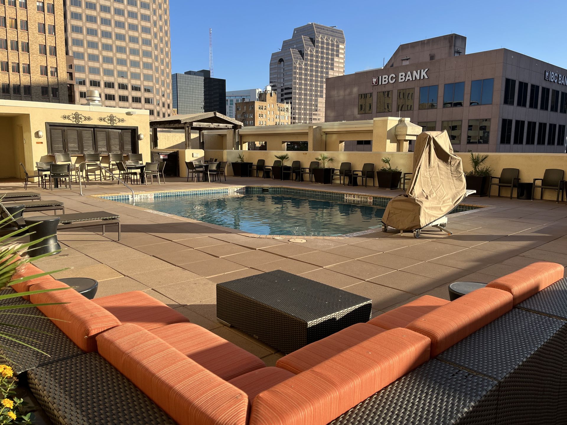 Embassy-Suites-Riverwalk San Antonio Texas Heated Pool