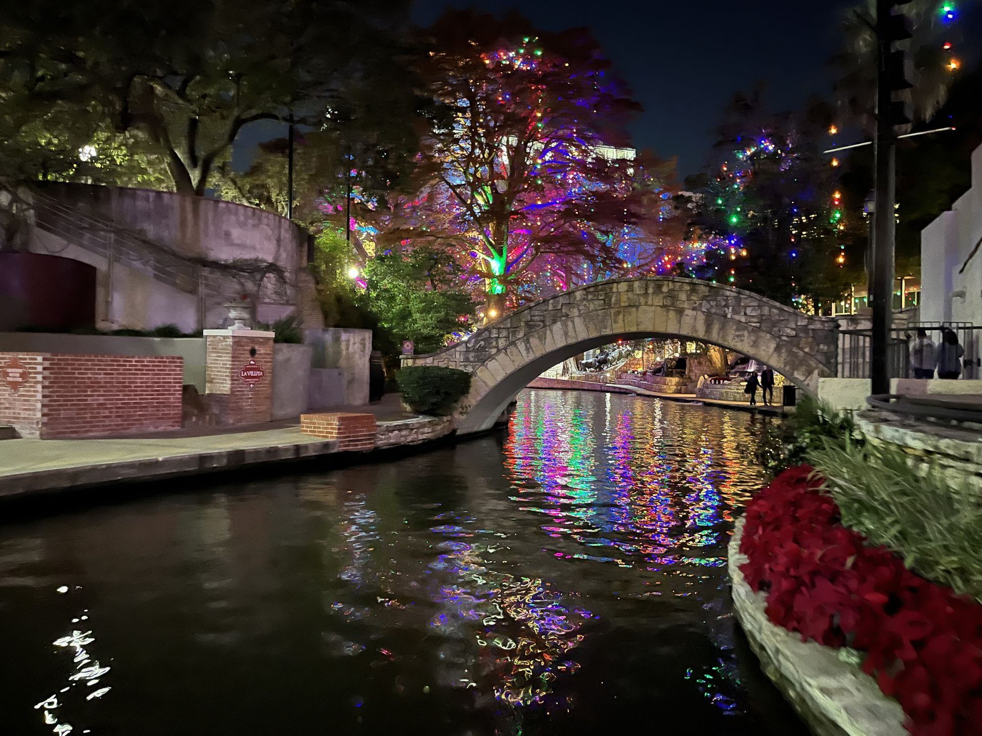 San-Antonio-Texas-Riverwalk at Night view toward bridge