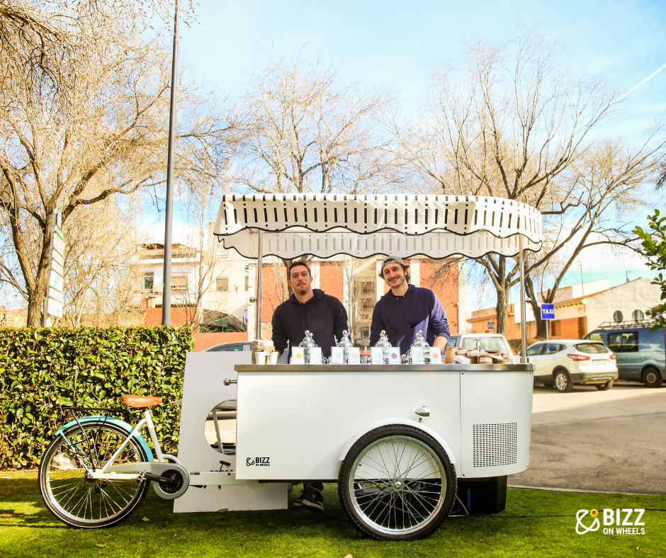 Chariot à glace Ice cream cart nourriture de rue