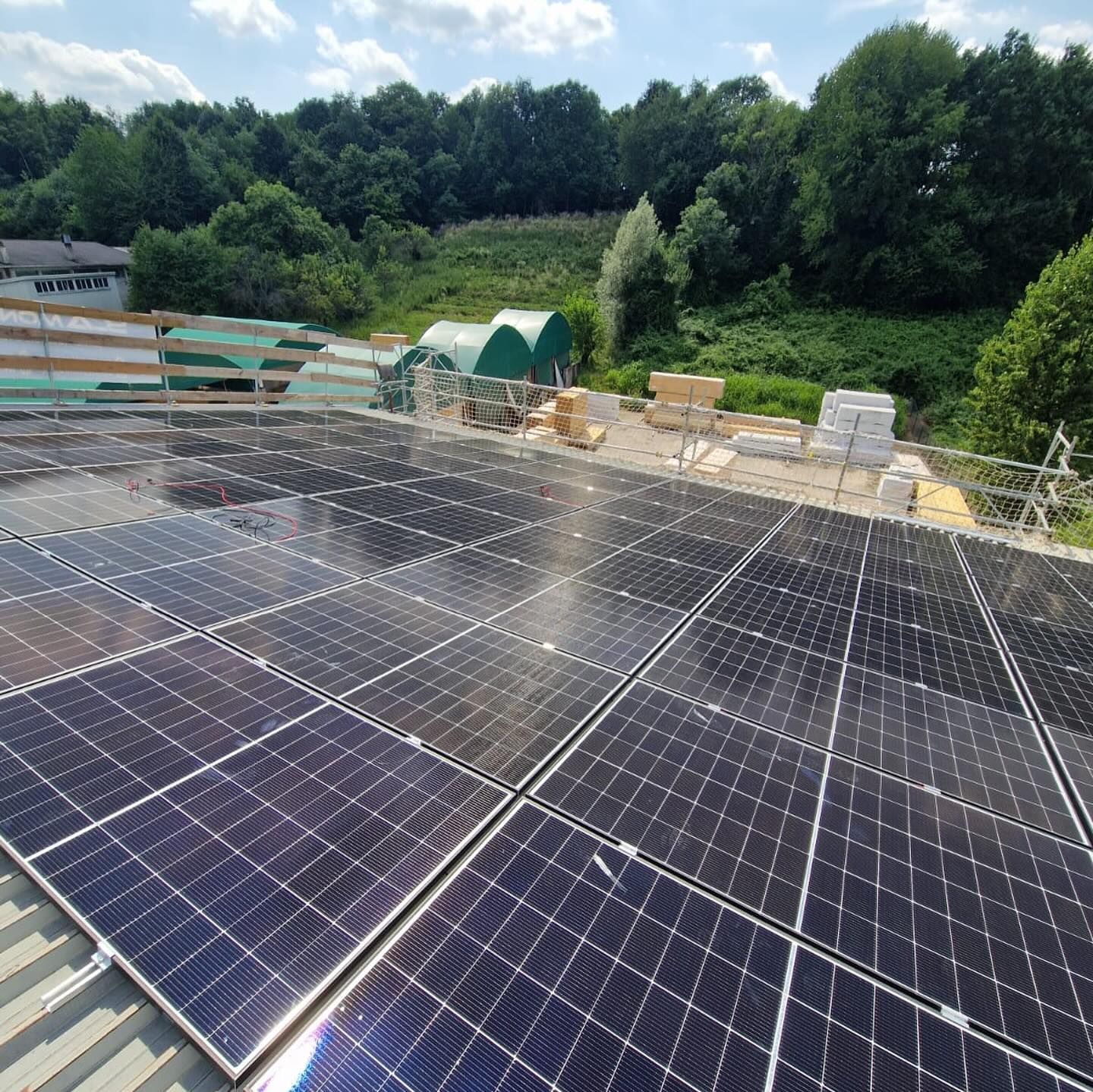 Impianto fotovoltaico istallato sul tetto di Nuova Iles a Tarcento