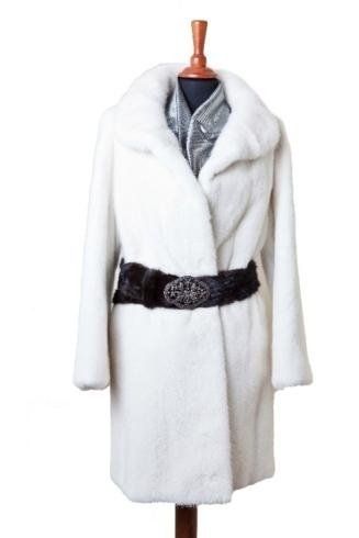 pelliccia cappotto bianco