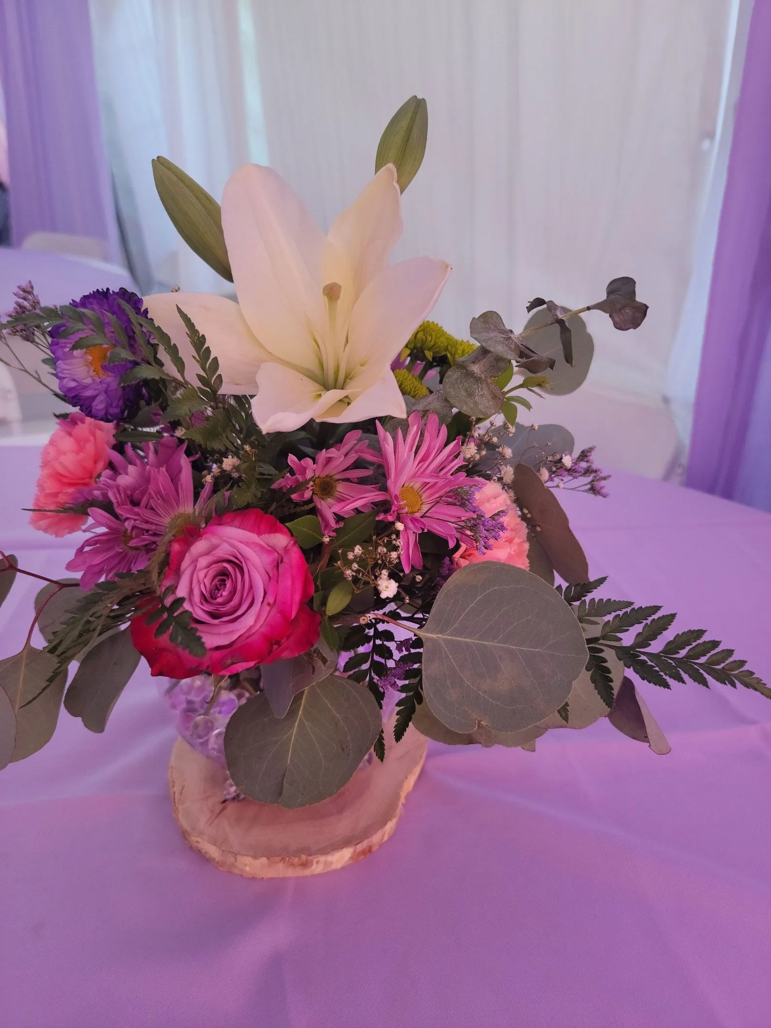 Flower vase in table