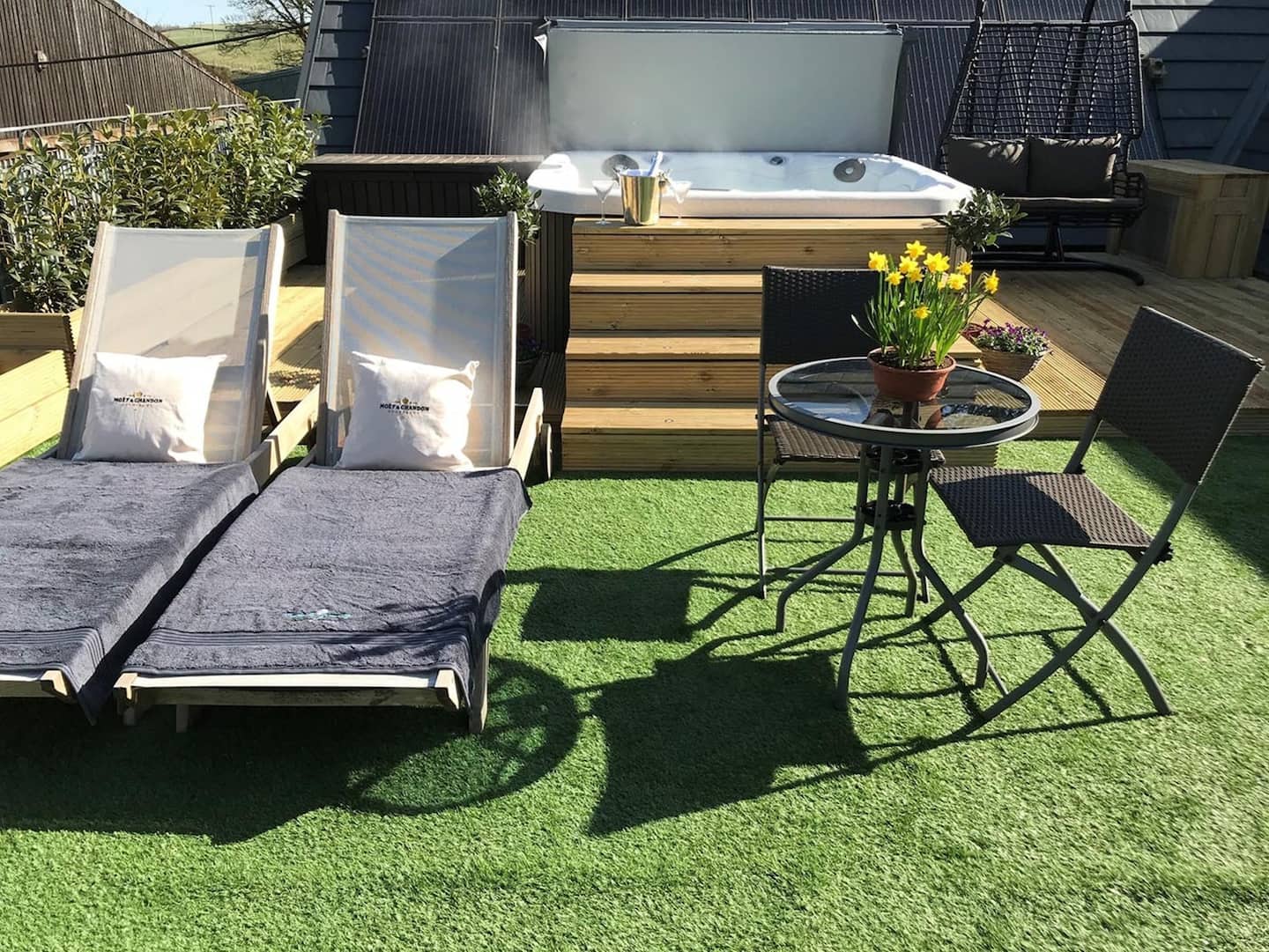 Outdoor Area - Newhill Granary accommodation, Glenfarg, Perth & Kinross