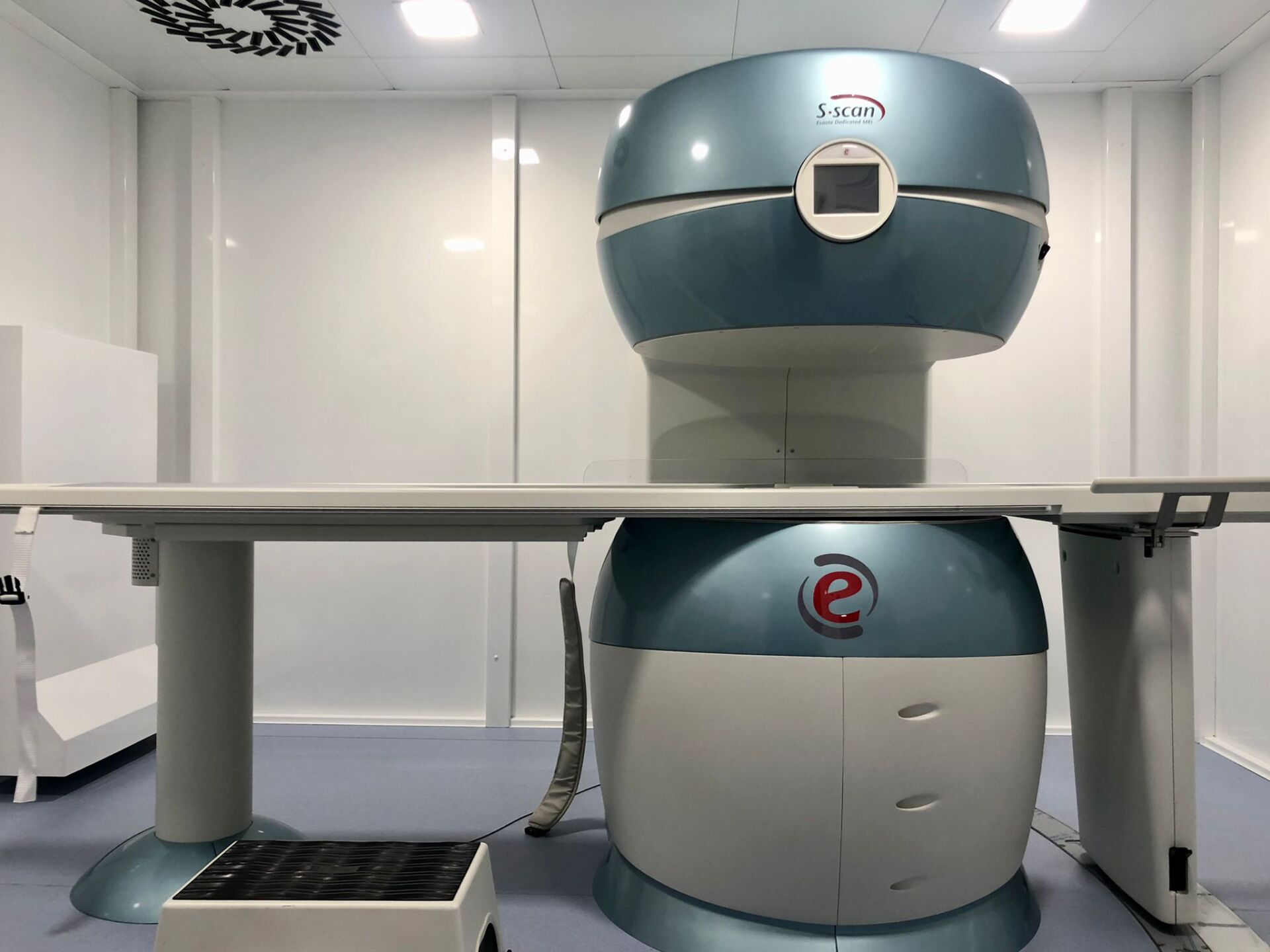 macchinario risonanza magnetica