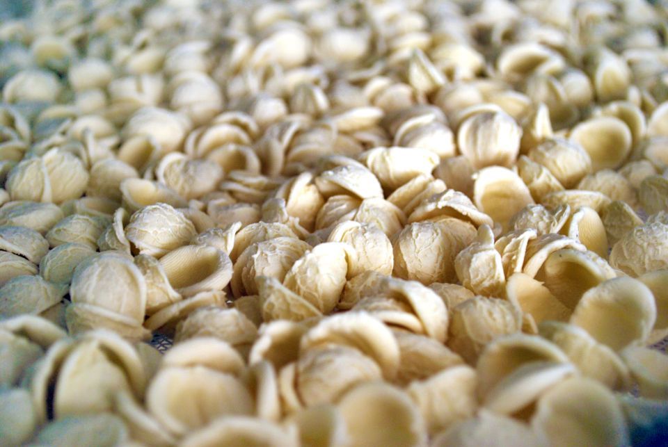 produzione orecchiette pugliesi