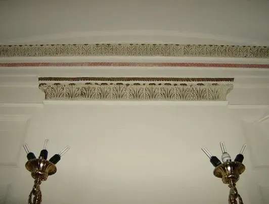 Cornice Installation — Cincinnati, OH — Old World