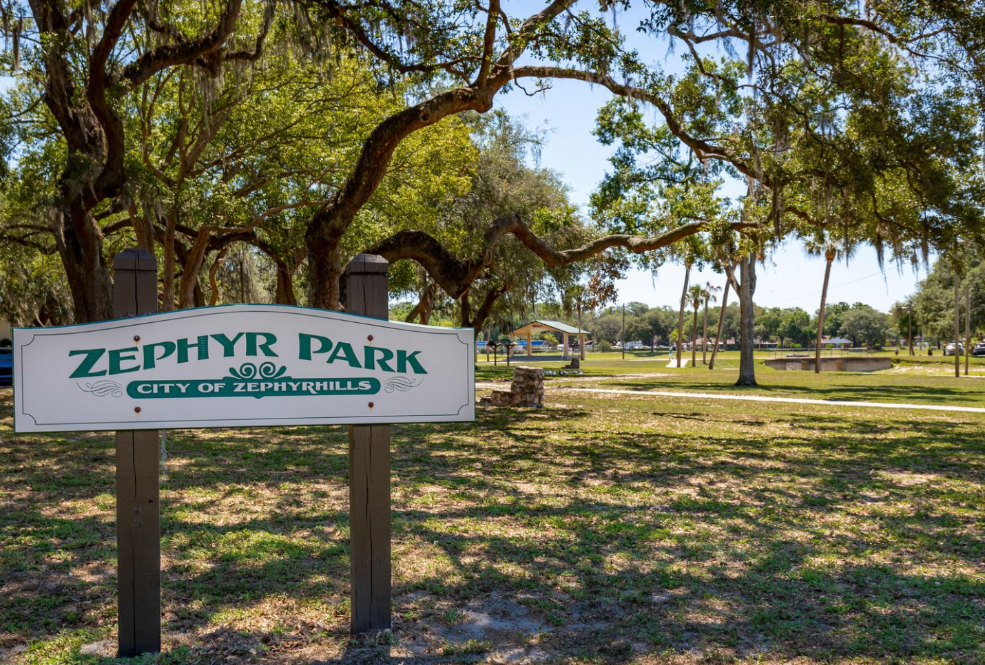 Zephyrhills sign by the city park