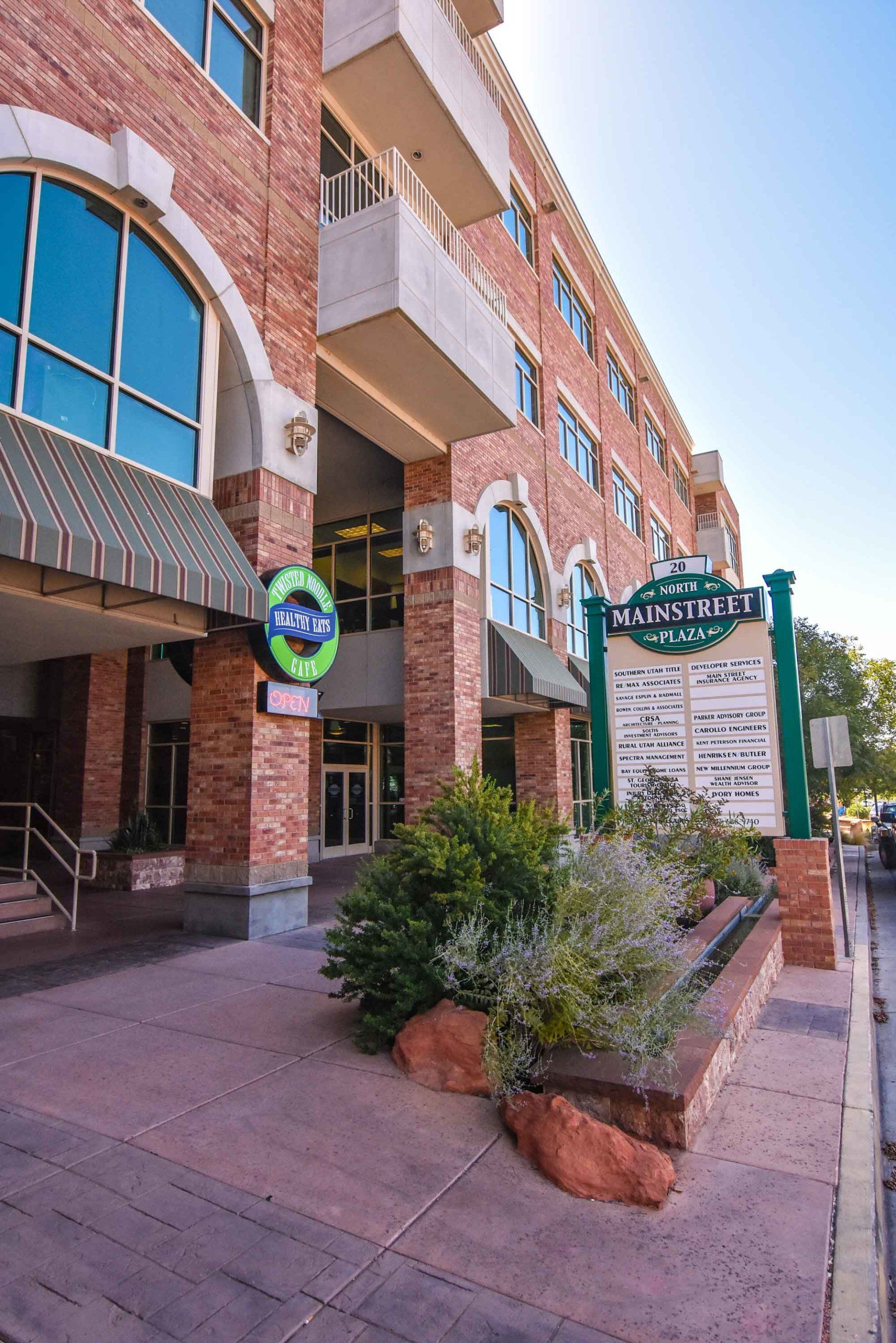 Mainstreet Plaza Commercial Property Managed by JMI Property Services, Inc