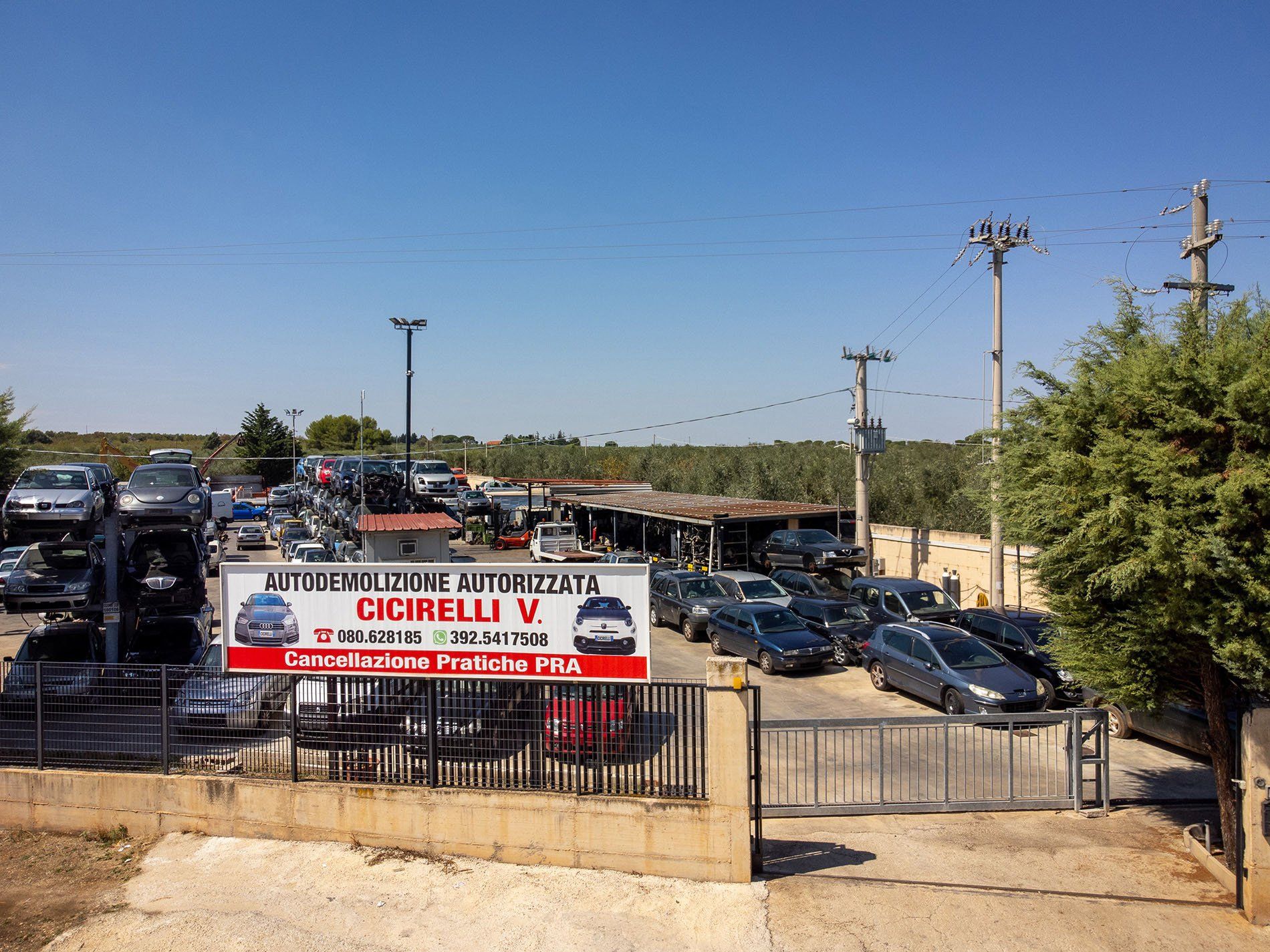 VENDITA RICAMBI AUTO