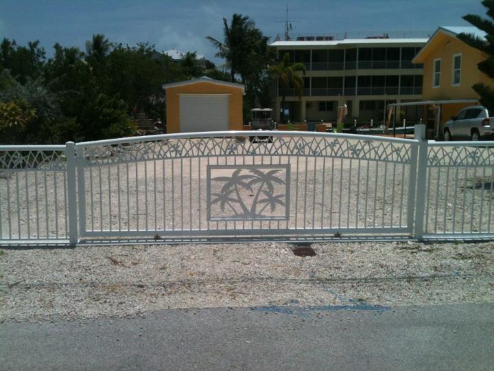 Fenceline — in Islamorada, FL