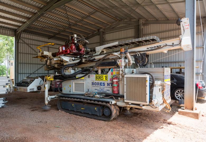 Multi purpose rotary sonic sampling drill