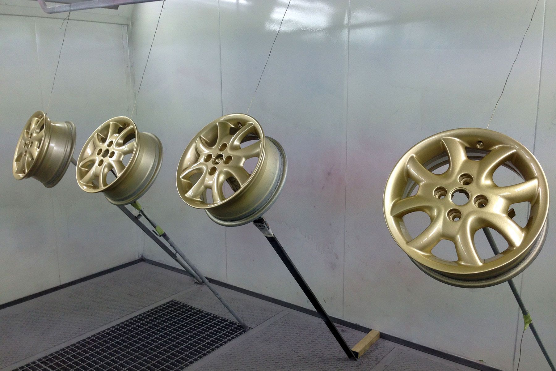 verniciatura cerchi auto