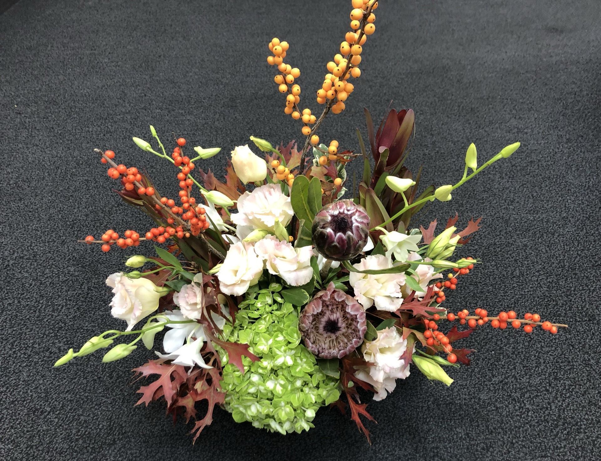 Tropical Christmas arrangement